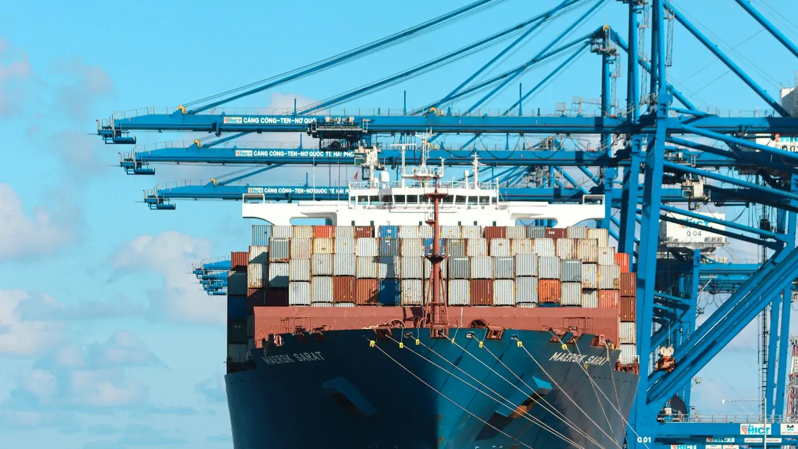 Cargo being checked and prepared during a logistics handover